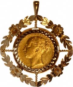 Fancy Sovereign Pendant with Flower and Leaf Detail
